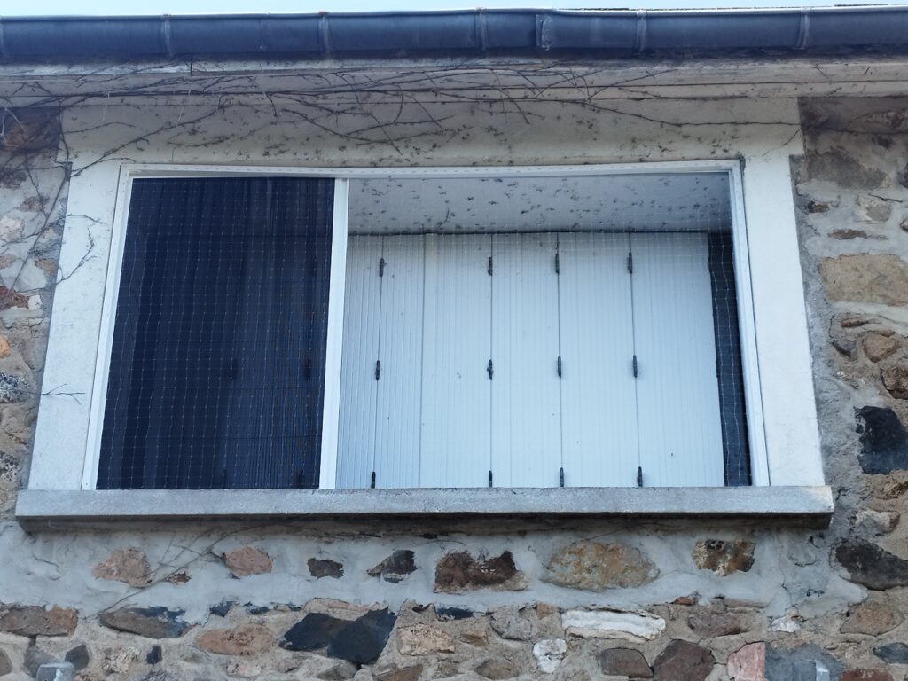 Cadre de fenetre anti chute à Chiddes